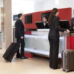 Отель Novotel Brussels Off Grand Place Бельгия, Брюссель - 4 отзыва об отеле, цены и фото номеров - забронировать отель Novotel Brussels Off Grand Place онлайн городской автобус
