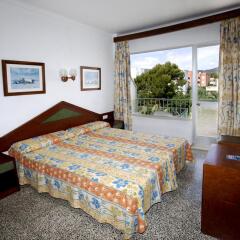 Hotel Sur комната для гостей