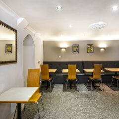 Victoria Station Hotel