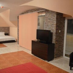 Отель Bon Bon Hotel Болгария, София - отзывы, цены и фото номеров - забронировать отель Bon Bon Hotel онлайн удобства в номере фото 2
