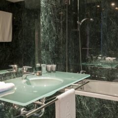 AC Hotel by Marriott Guadalajara, Spain ванная фото 2