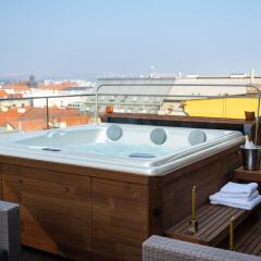 Апартаменты EMPIRENT Grand Central Apartments бассейн фото 3