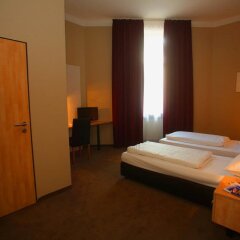 Hotel Columbus сейф в номере