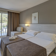 Отель Rosamar Garden Resort Испания, Льорет-де-Мар - 2 отзыва об отеле, цены и фото номеров - забронировать отель Rosamar Garden Resort онлайн комната для гостей