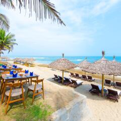 Ally Beach Boutique Hotel Hoian пляж