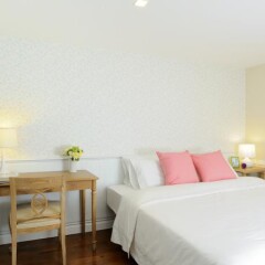 Отель Sabai Sathorn Serviced Apartment Таиланд, Бангкок - отзывы, цены и фото номеров - забронировать отель Sabai Sathorn Serviced Apartment онлайн комната для гостей фото 4