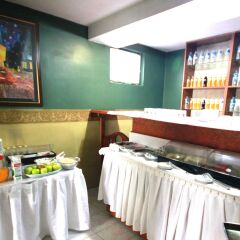Acikgoz Hotel гостиничный бар