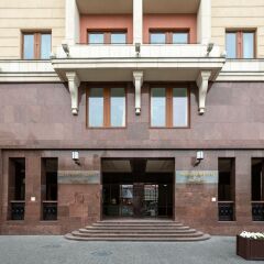 Гостиница Residences Moscow в Москве отзывы, цены и фото номеров - забронировать гостиницу Residences Moscow онлайн Москва вид на фасад