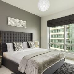 Отель Maison Privee - Loft West комната для гостей