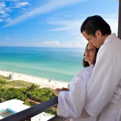 Отель The Alexander Miami Beach балкон