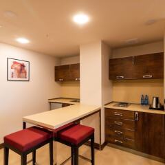 Отель Ramada and Suites by Wyndham Yerevan в номере