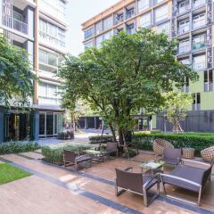 Отель Funkey House in Rama 4
