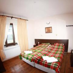 Отель Guesthouse Saint George Болгария, Чепеларе - отзывы, цены и фото номеров - забронировать отель Guesthouse Saint George онлайн комната для гостей фото 3