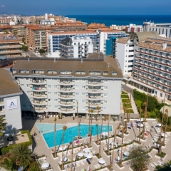 Aqua Hotel Montagut Suites фото 12