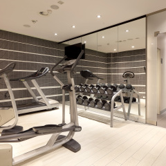 Eurostars Book Hotel фитнесс-зал