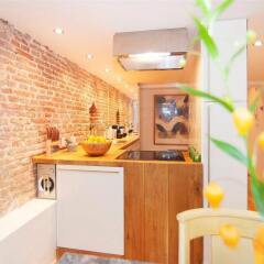 Отель Oak And Marble Residence в номере