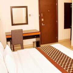 Отель Lakeem Suites - Agboyin Surulere удобства в номере