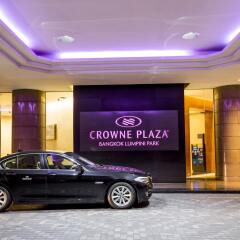 Отель Crowne Plaza Bangkok Lumpini Park парковка