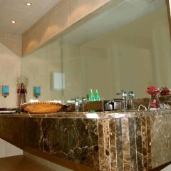 Al Jawhara Gardens Hotel ванная