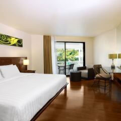 Отель Le Meridien Phuket Beach Resort комната для гостей фото 11