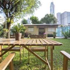 Отель The Bangkokians City Garden Home Бангкок приотельная территория