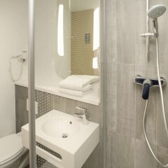 Отель ibis Lyon Gerland Merieux Франция, Лион - отзывы, цены и фото номеров - забронировать отель ibis Lyon Gerland Merieux онлайн ванная