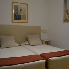 Отель Mouraliz Apartmentos Португалия, Виламура - отзывы, цены и фото номеров - забронировать отель Mouraliz Apartmentos онлайн комната для гостей