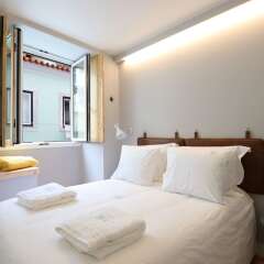 Апартаменты Light Blue Apartments - Downtown Lisbon комната для гостей фото 5