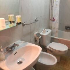 Отель Hostal Murcia ванная