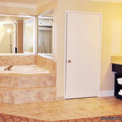 Отель Comfort Suites San Clemente Beach США, Сан-Клементе - отзывы, цены и фото номеров - забронировать отель Comfort Suites San Clemente Beach онлайн ванная