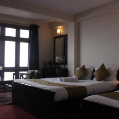 Chas Sanderling Hotel Darjeeling In Kurseong India From - 