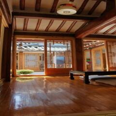 Отель Manaedang Hanok Guesthouse Южная Корея, Сеул - отзывы, цены и фото номеров - забронировать отель Manaedang Hanok Guesthouse онлайн комната для гостей