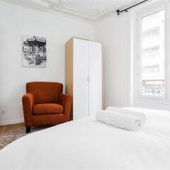 Отель Private Apartment - Luxembourg Франция, Париж - отзывы, цены и фото номеров - забронировать отель Private Apartment - Luxembourg онлайн комната для гостей фото 3