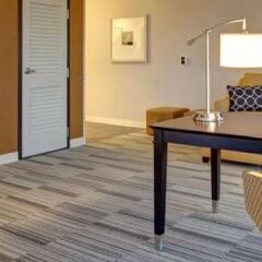 Hampton Inn & Suites Roanoke-Downtown in Roanoke, United States of America from 217$, photos, reviews - zenhotels.com