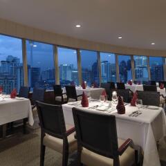 Отель Federal Hotel Kuala Lumpur Малайзия, Куала-Лумпур - отзывы, цены и фото номеров - забронировать отель Federal Hotel Kuala Lumpur онлайн питание