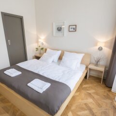 Апартаменты Bohemia Apartments Prague Centre сейф в номере фото 2