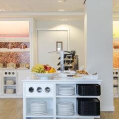 Отель Hampton by Hilton Amsterdam/Arena Boulevard Нидерланды, Амстердам - 2 отзыва об отеле, цены и фото номеров - забронировать отель Hampton by Hilton Amsterdam/Arena Boulevard онлайн детские мероприятия фото 2