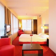 AZIMUT Hotel City South Berlin 3* Люкс с разными типами кроватей фото 2