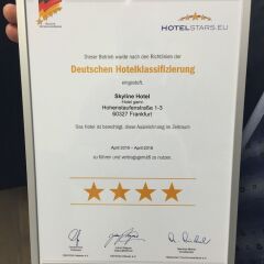 Skyline Hotel в номере