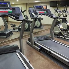 Holiday Inn Express Hotel and Suites Mankato East фитнесс-зал фото 4