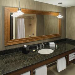 Отель Sheraton Hotel Columbus Capitol Square США, Колумбус - отзывы, цены и фото номеров - забронировать отель Sheraton Hotel Columbus Capitol Square онлайн ванная