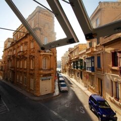 Corner Hostel Слима
