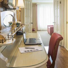 Отель Château Vaudreuil Hôtel & Suites Канада, Монреаль - отзывы, цены и фото номеров - забронировать отель Château Vaudreuil Hôtel & Suites онлайн удобства в номере фото 2