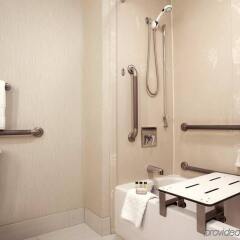 Отель DoubleTree by Hilton Hotel Boston - Downtown США, Бостон - отзывы, цены и фото номеров - забронировать отель DoubleTree by Hilton Hotel Boston - Downtown онлайн сейф в номере