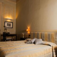 Отель Residenza D'Epoca Palazzo Galletti сейф в номере