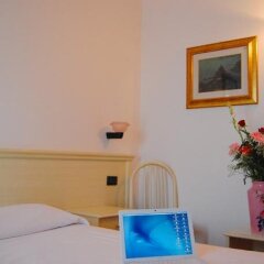 Отель Byron Laguna Inn Италия, Мира - отзывы, цены и фото номеров - забронировать отель Byron Laguna Inn онлайн сейф в номере