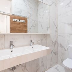 Апартаменты Baixa Modern Three-Bedroom Apartment - by LU Holidays ванная фото 2