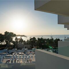 Отель THB Naeco Ibiza - Adults Only пляж