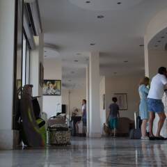 Perla Otel Турция, Дикили - отзывы, цены и фото номеров - забронировать отель Perla Otel онлайн интерьер отеля фото 3