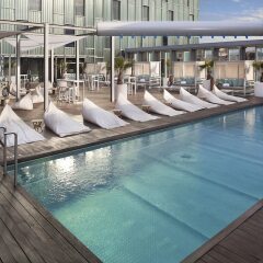 Отель Meliá Barcelona Sky бассейн фото 3